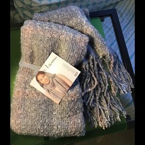 NEW I am warm long knitted scarf
